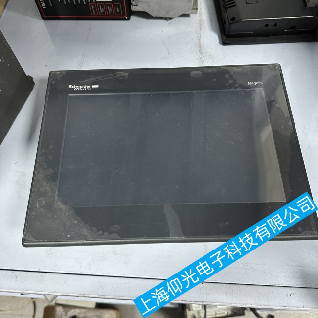 南京施耐德觸摸屏XBTN410屏幕顯示內(nèi)容不正常故障維修重點推薦